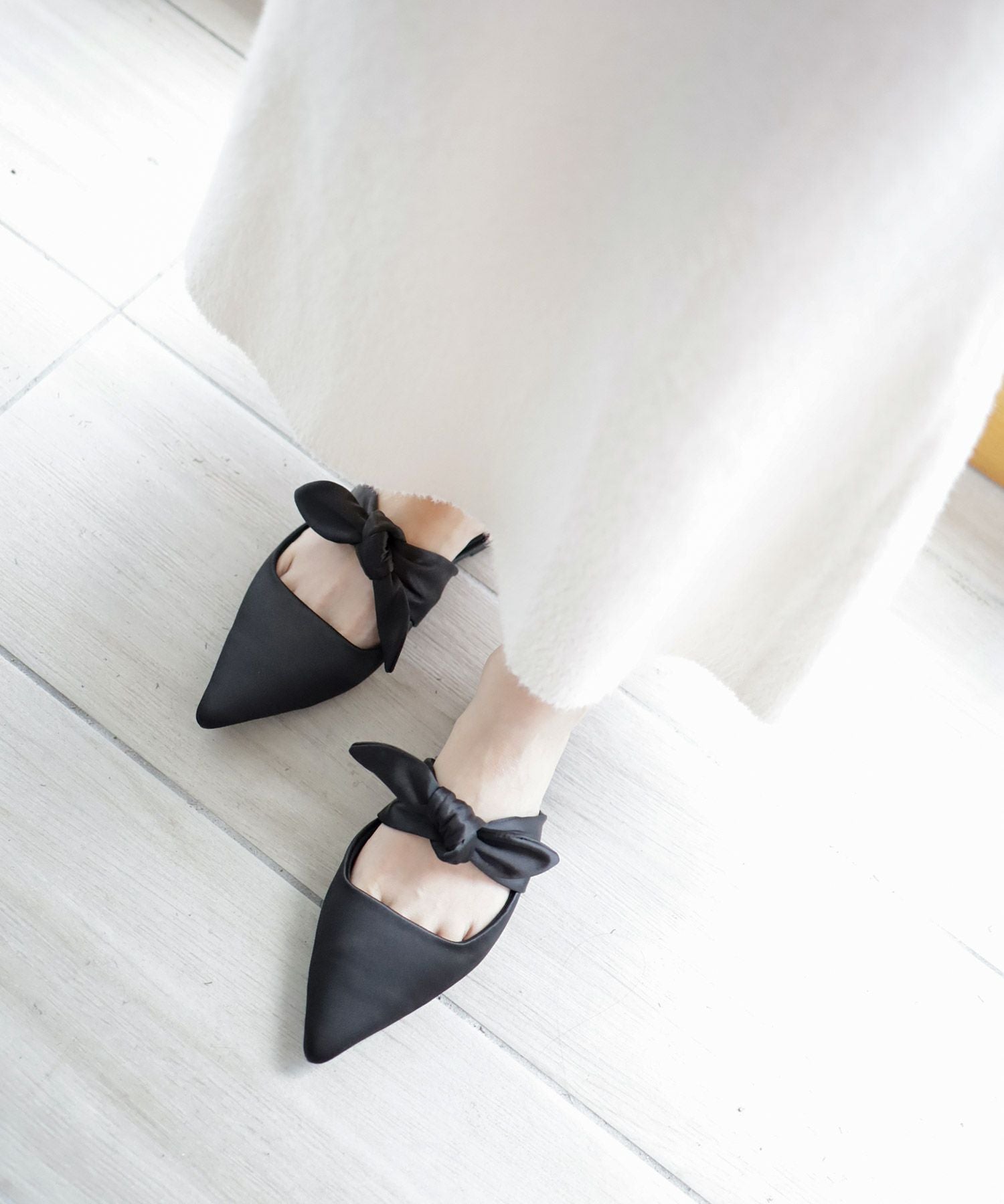 ポインテッドトゥフラットリボンミュール▲返品不可