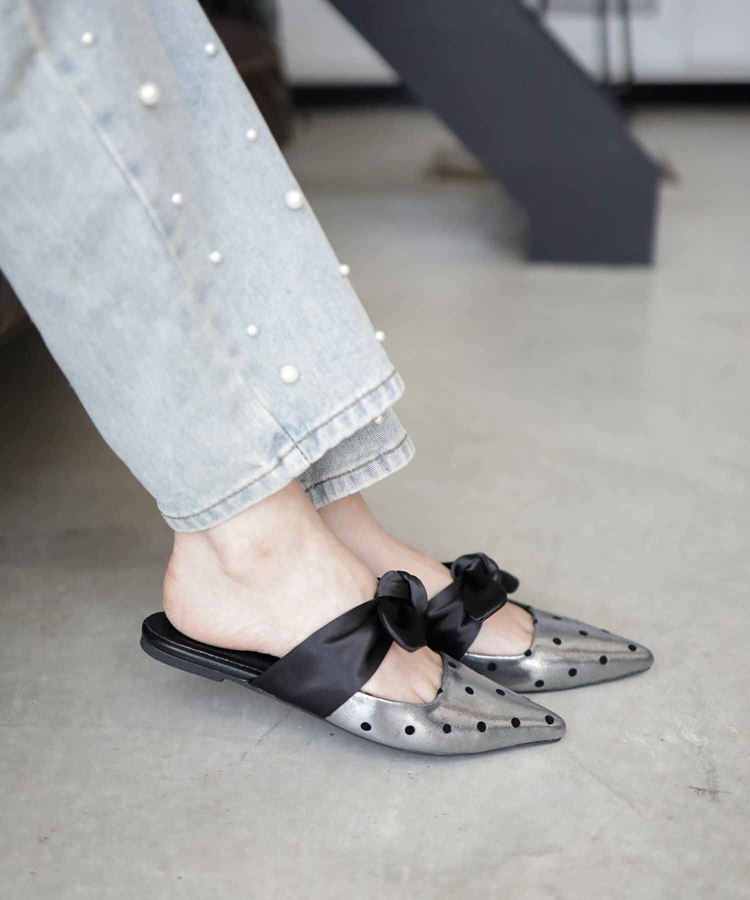 ポインテッドトゥフラットリボンミュール▲返品不可