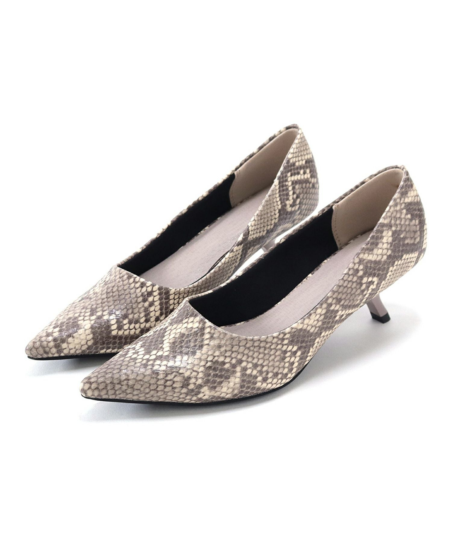 カーブヒールポインテッドトゥパンプス