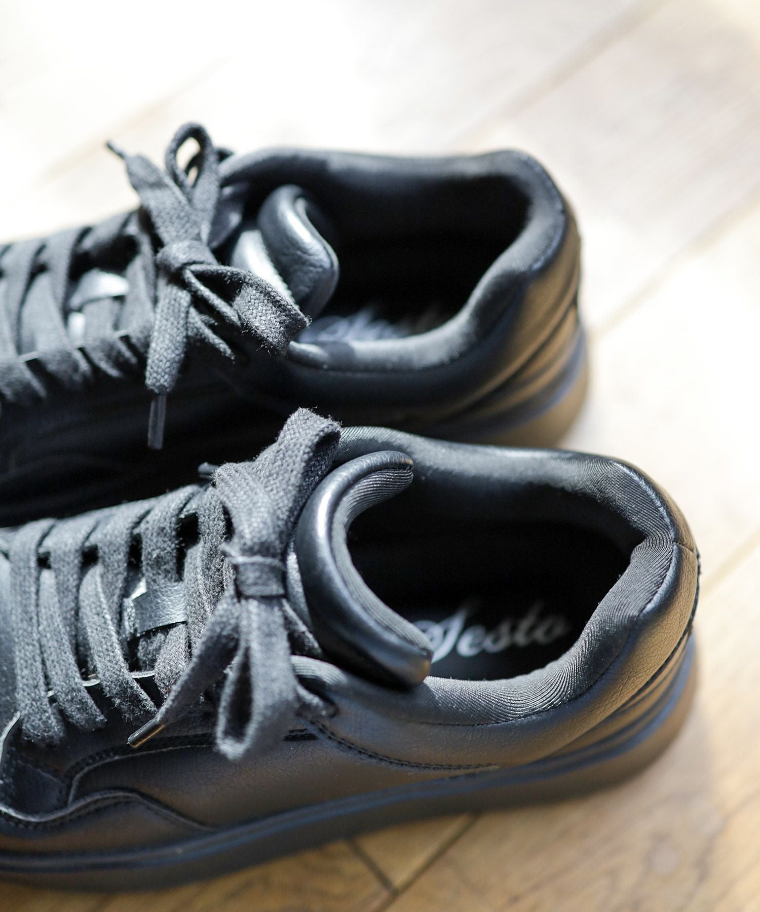 軽量厚底レースアップボリュームスニーカー ▲返品不可