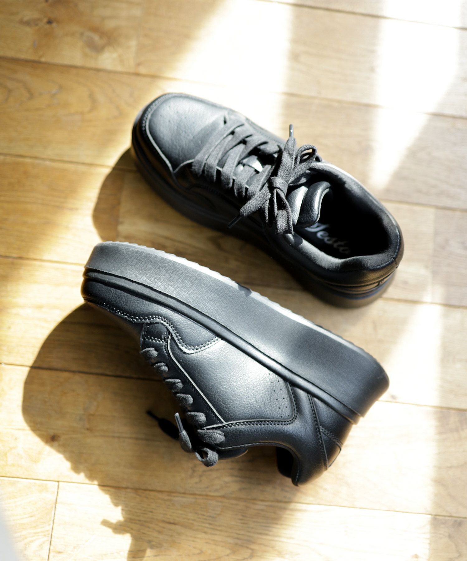 軽量厚底レースアップボリュームスニーカー ▲返品不可