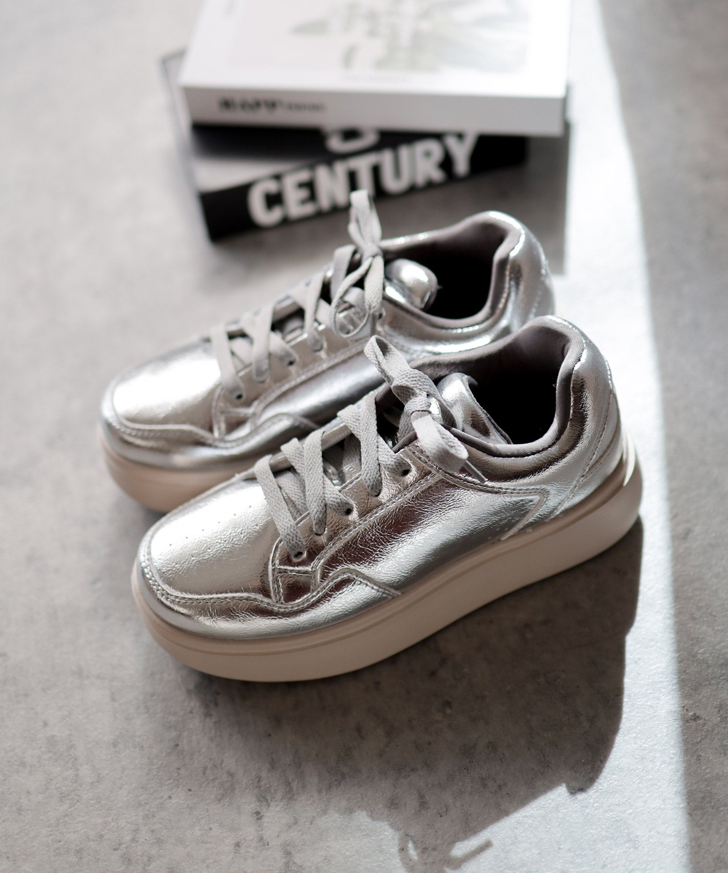 軽量厚底レースアップボリュームスニーカー ▲返品不可