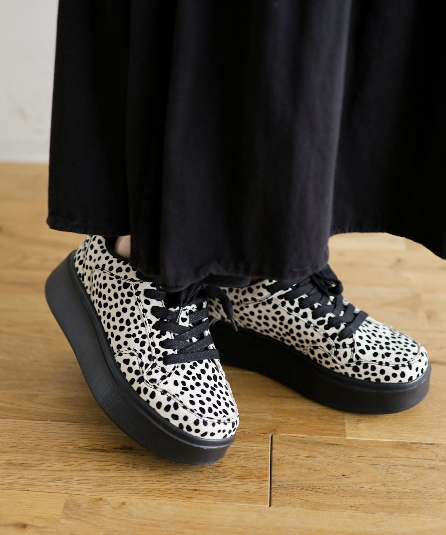 軽量厚底レースアップボリュームスニーカー ▲返品不可