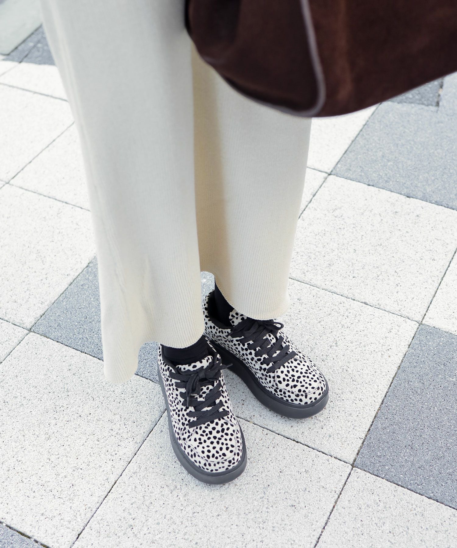 軽量厚底レースアップボリュームスニーカー ▲返品不可