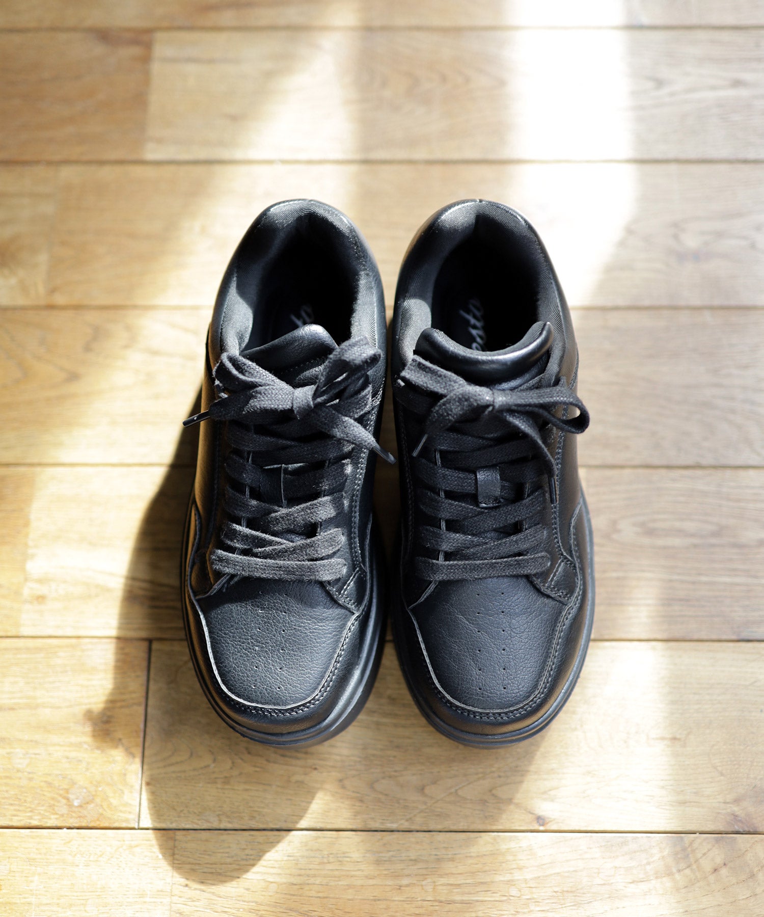 軽量厚底レースアップボリュームスニーカー ▲返品不可