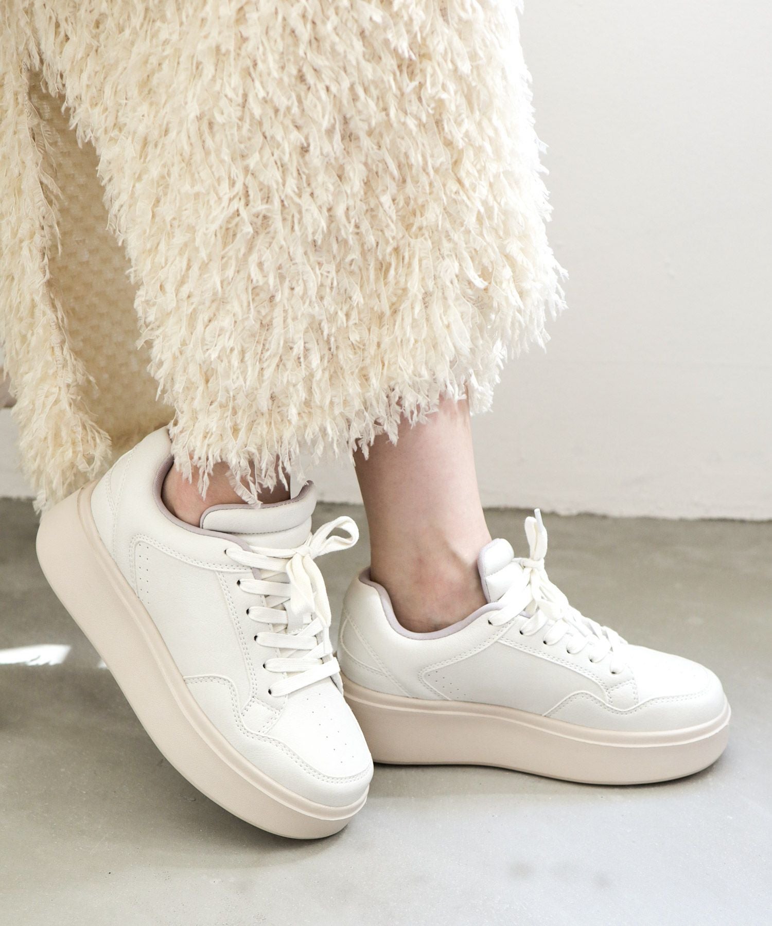 軽量厚底レースアップボリュームスニーカー ▲返品不可