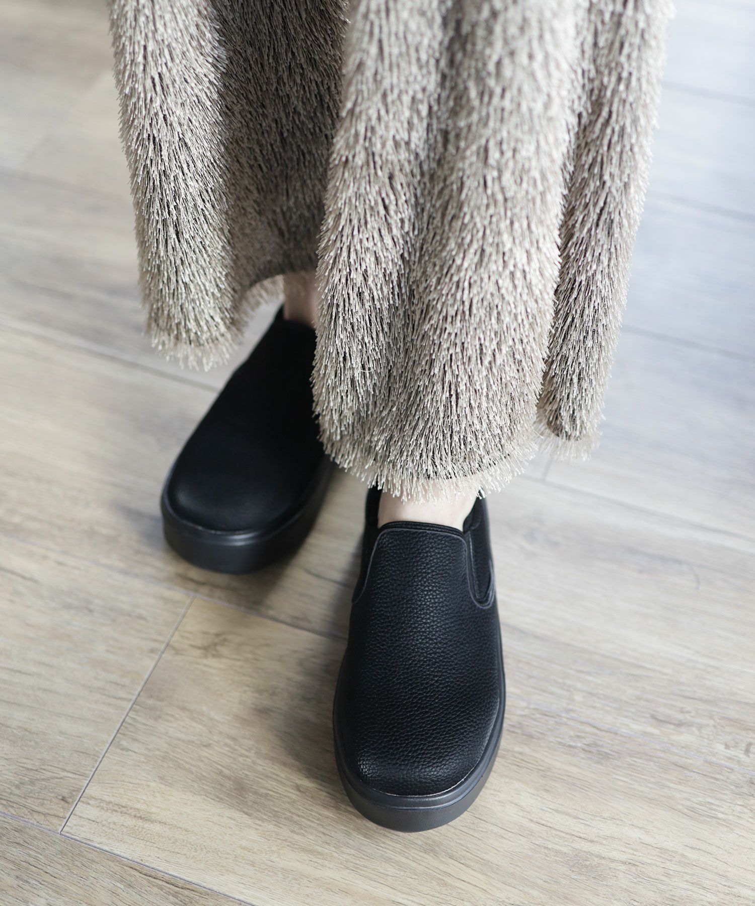 インナーボア軽量厚底スリッポンスニーカー▲返品不可