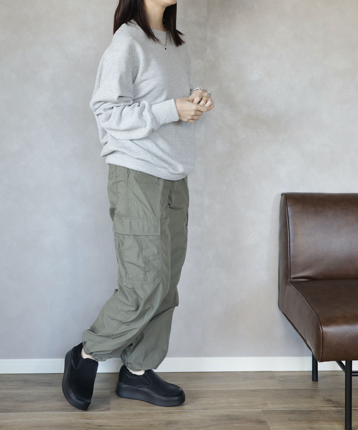 インナーボア軽量厚底スリッポンスニーカー▲返品不可