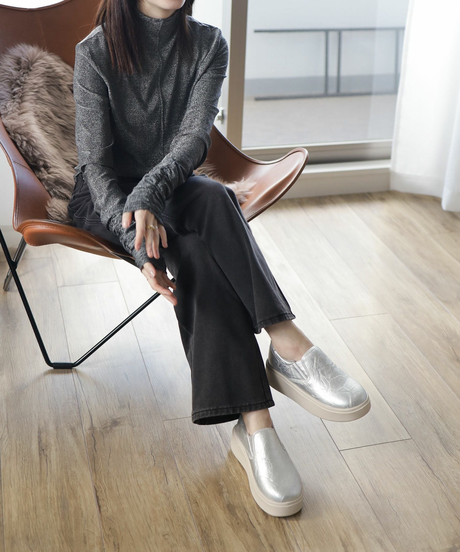 インナーボア軽量厚底スリッポンスニーカー▲返品不可