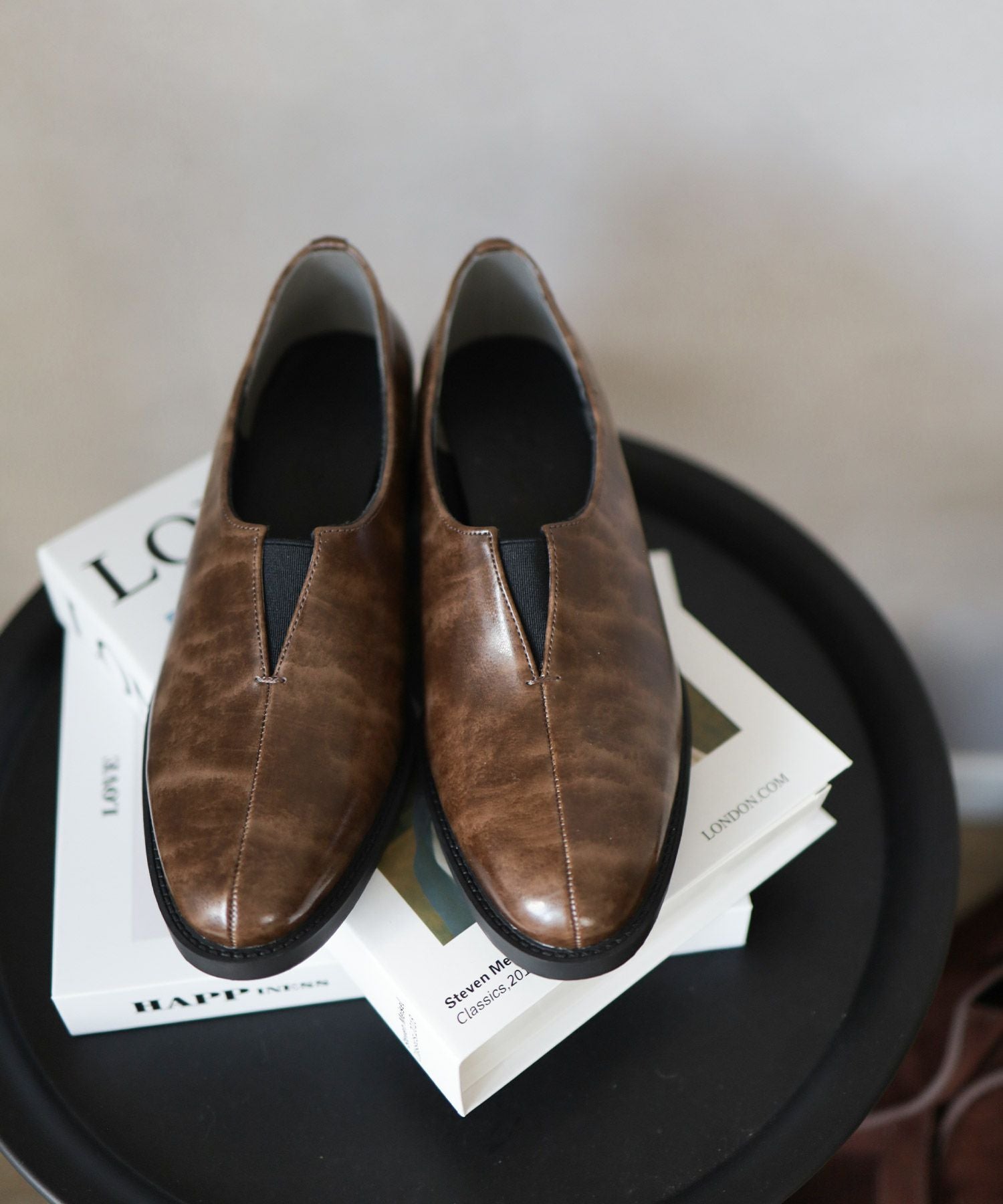 センターカットローファー