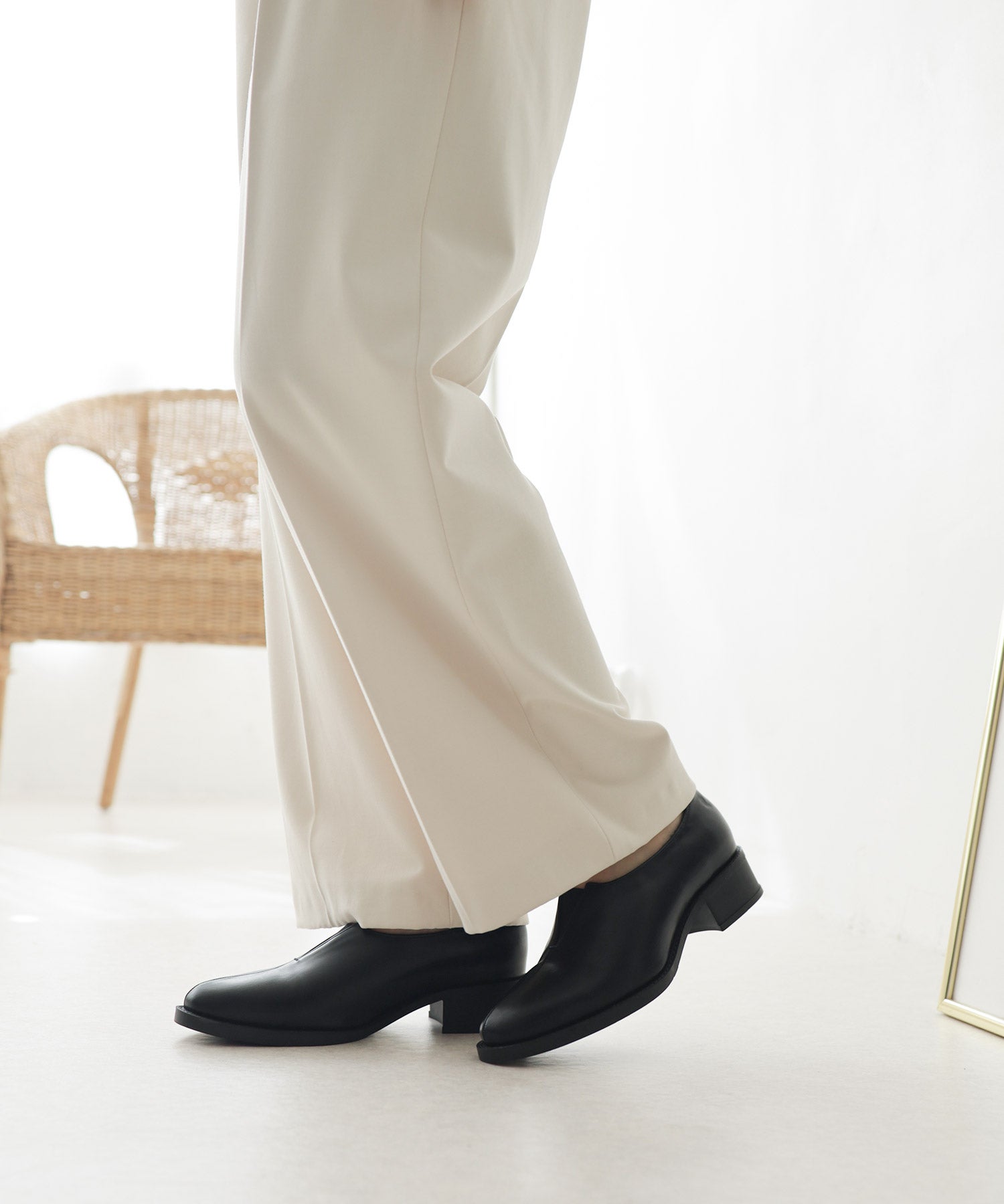 センターカットローファー