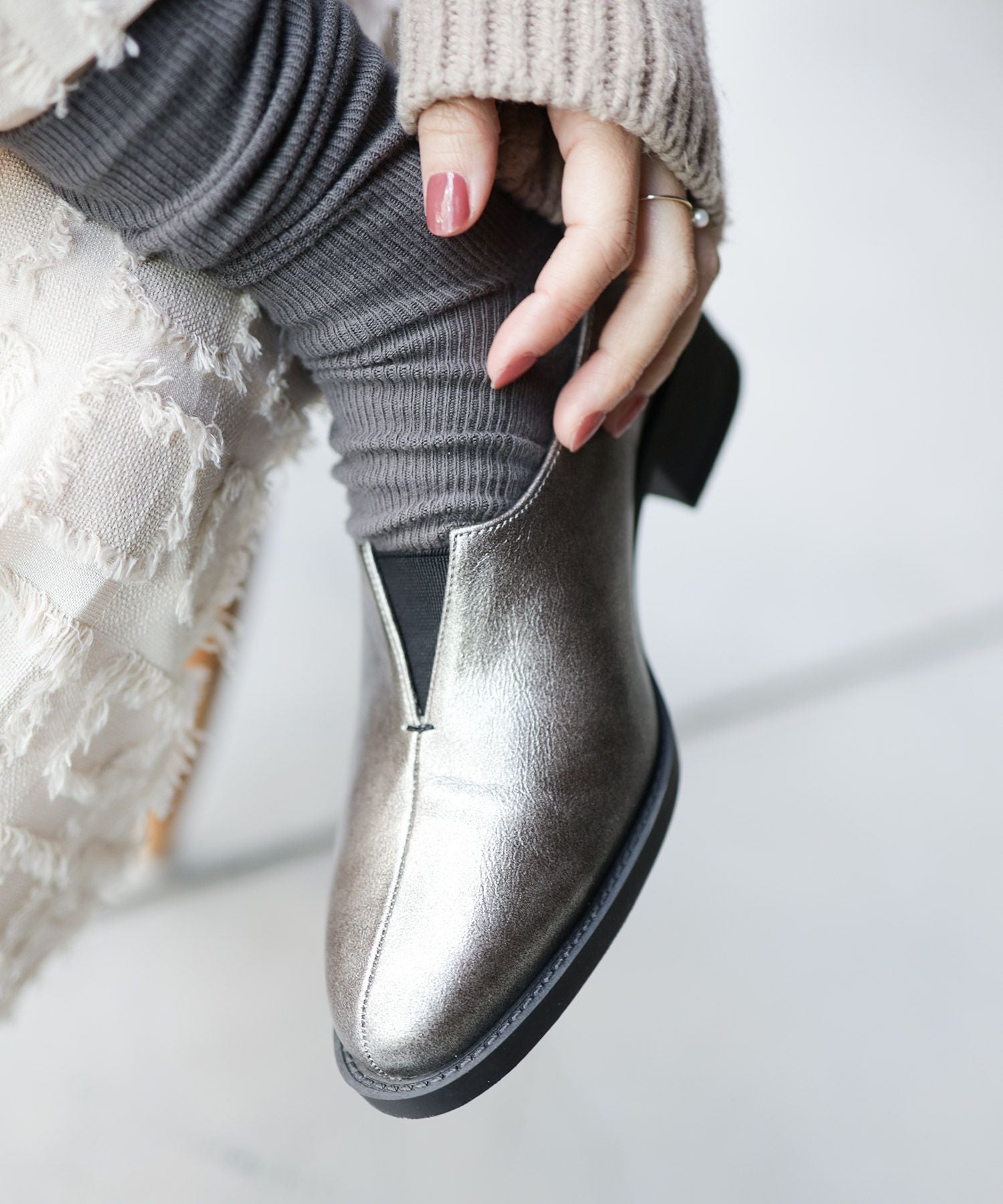 センターカットローファー