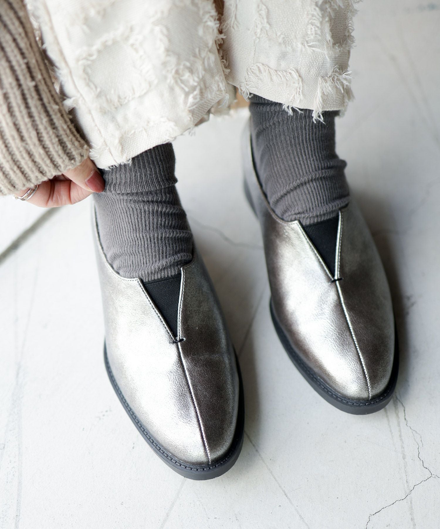 センターカットローファー