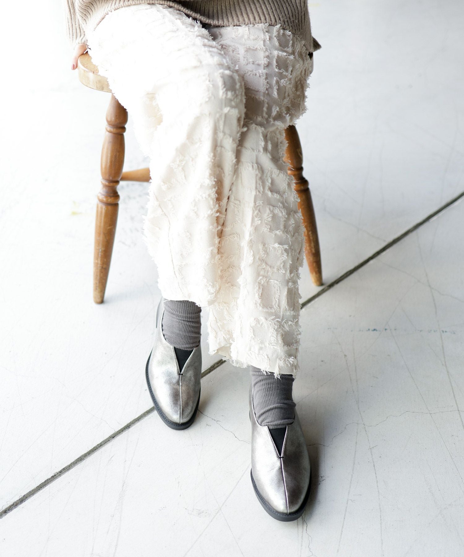 センターカットローファー