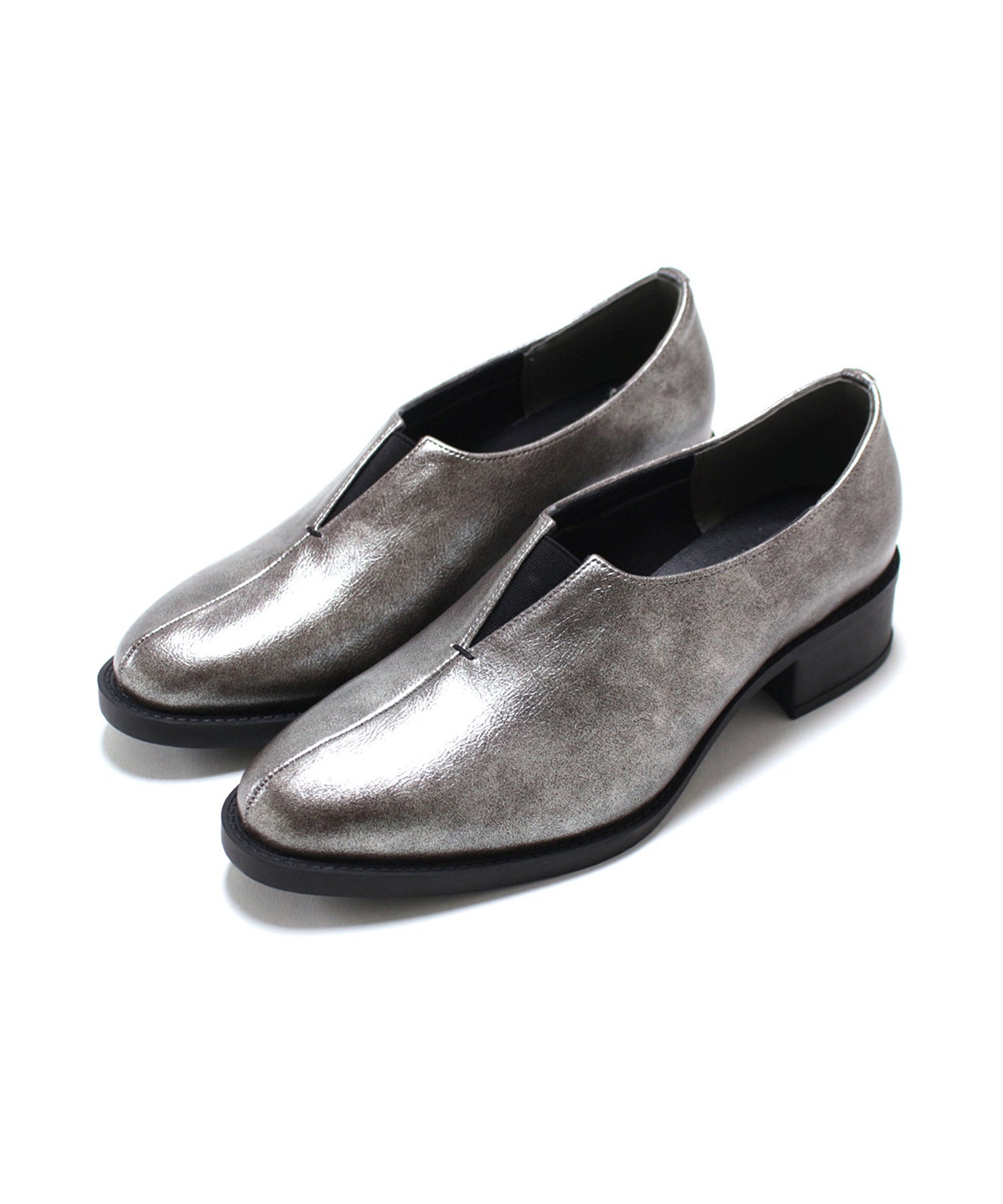 センターカットローファー