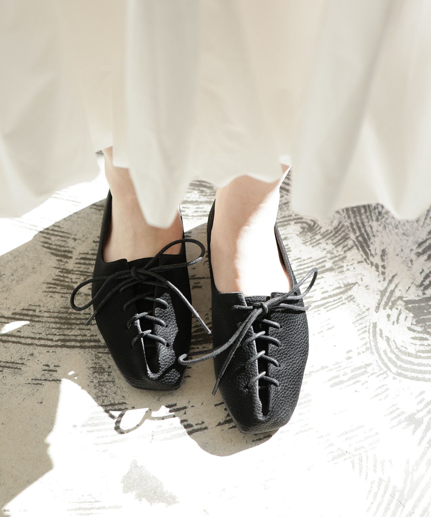 アシメトゥレースアップフラットパンプス△返品不可 | SESTO(セスト