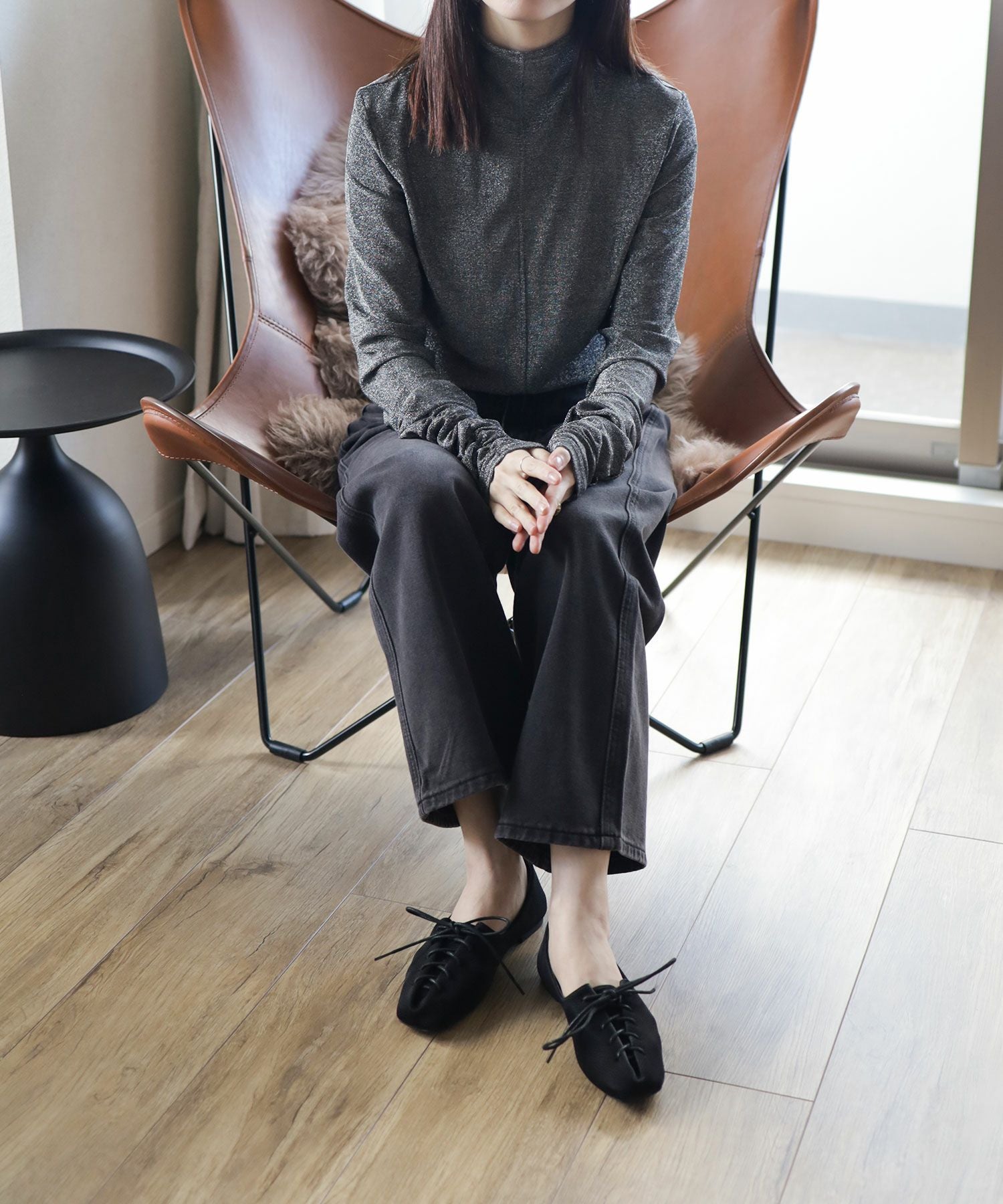 アシメトゥレースアップフラットパンプス▲返品不可