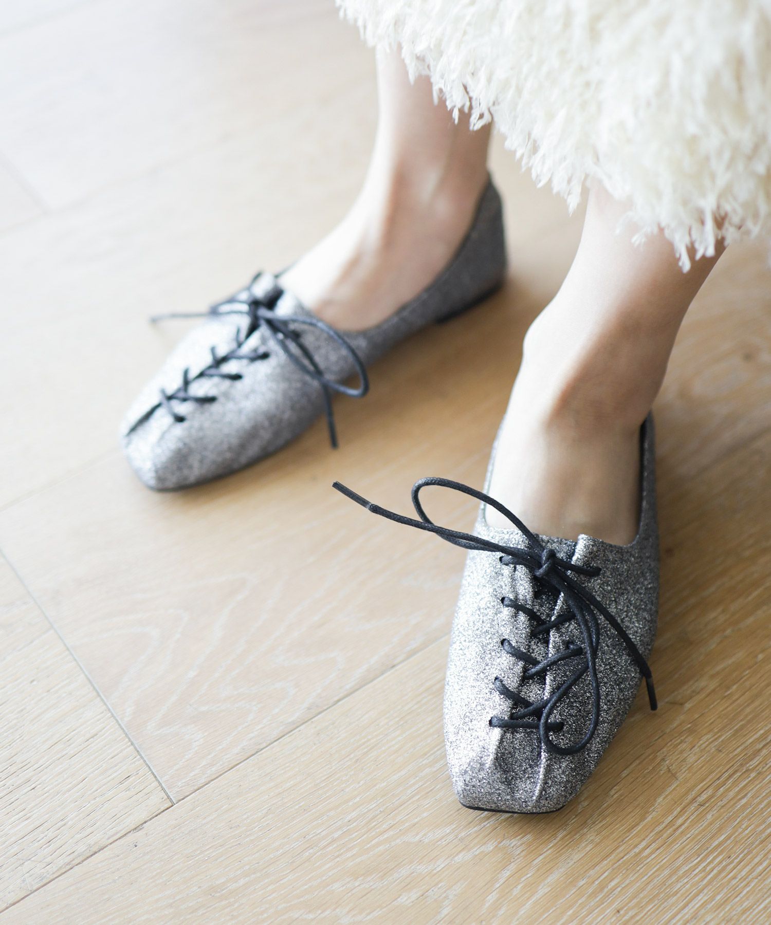 アシメトゥレースアップフラットパンプス▲返品不可