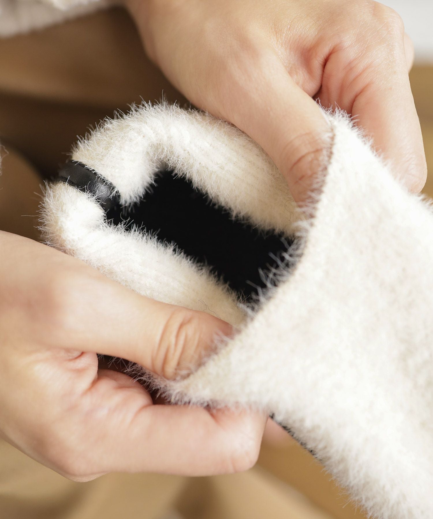 軽量あったかシャギーニットスリッポン Newカラー▲返品不可