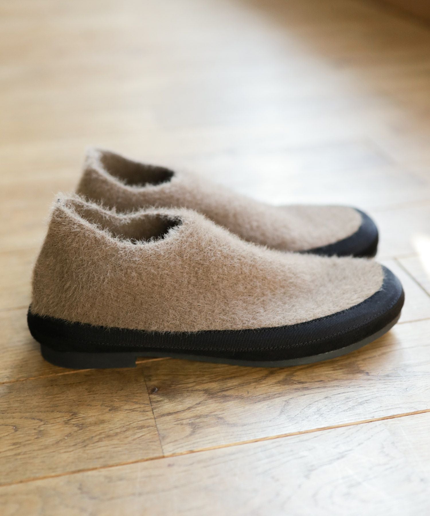 軽量あったかシャギーニットスリッポン Newカラー▲返品不可