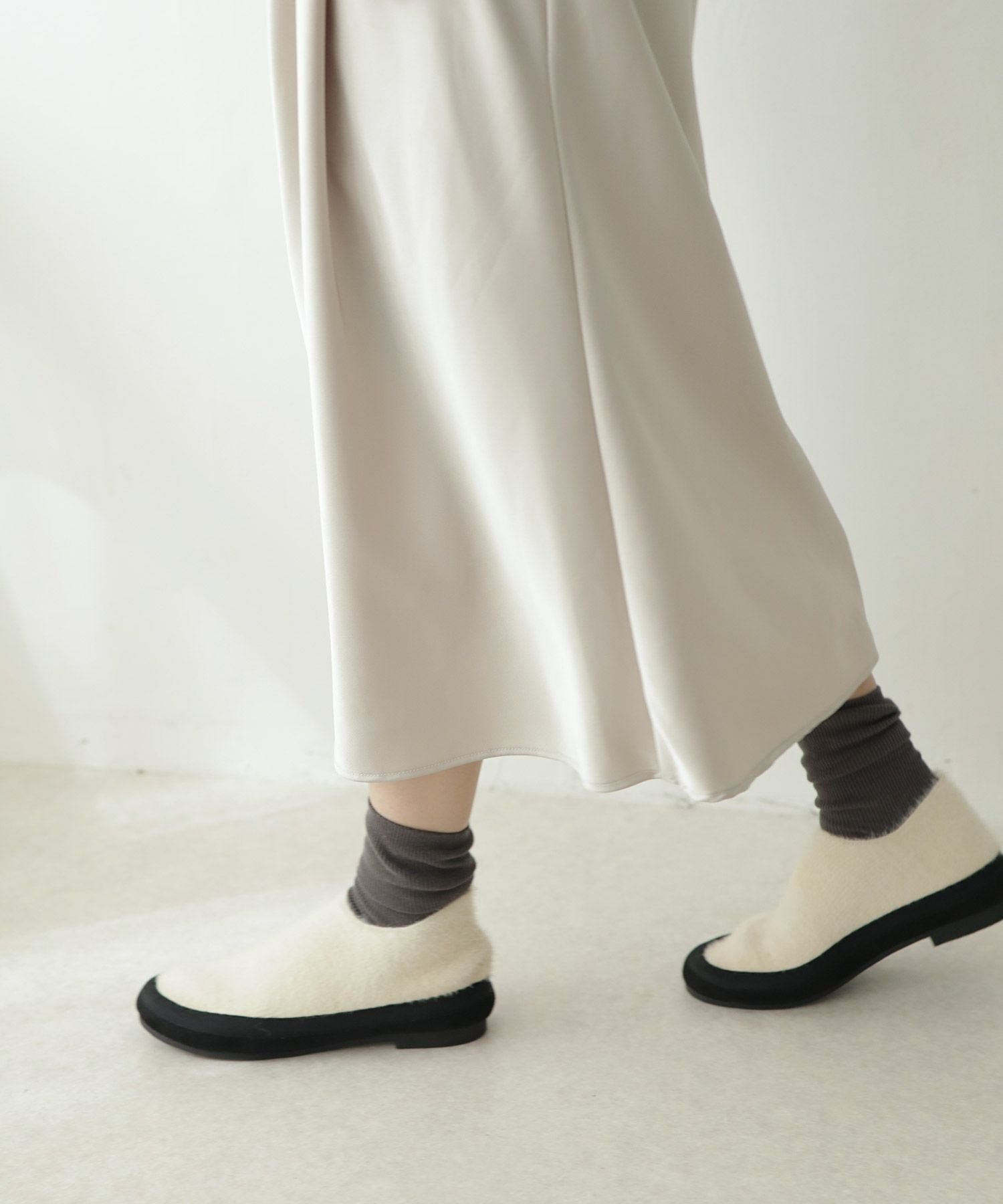 軽量あったかシャギーニットスリッポン Newカラー▲返品不可