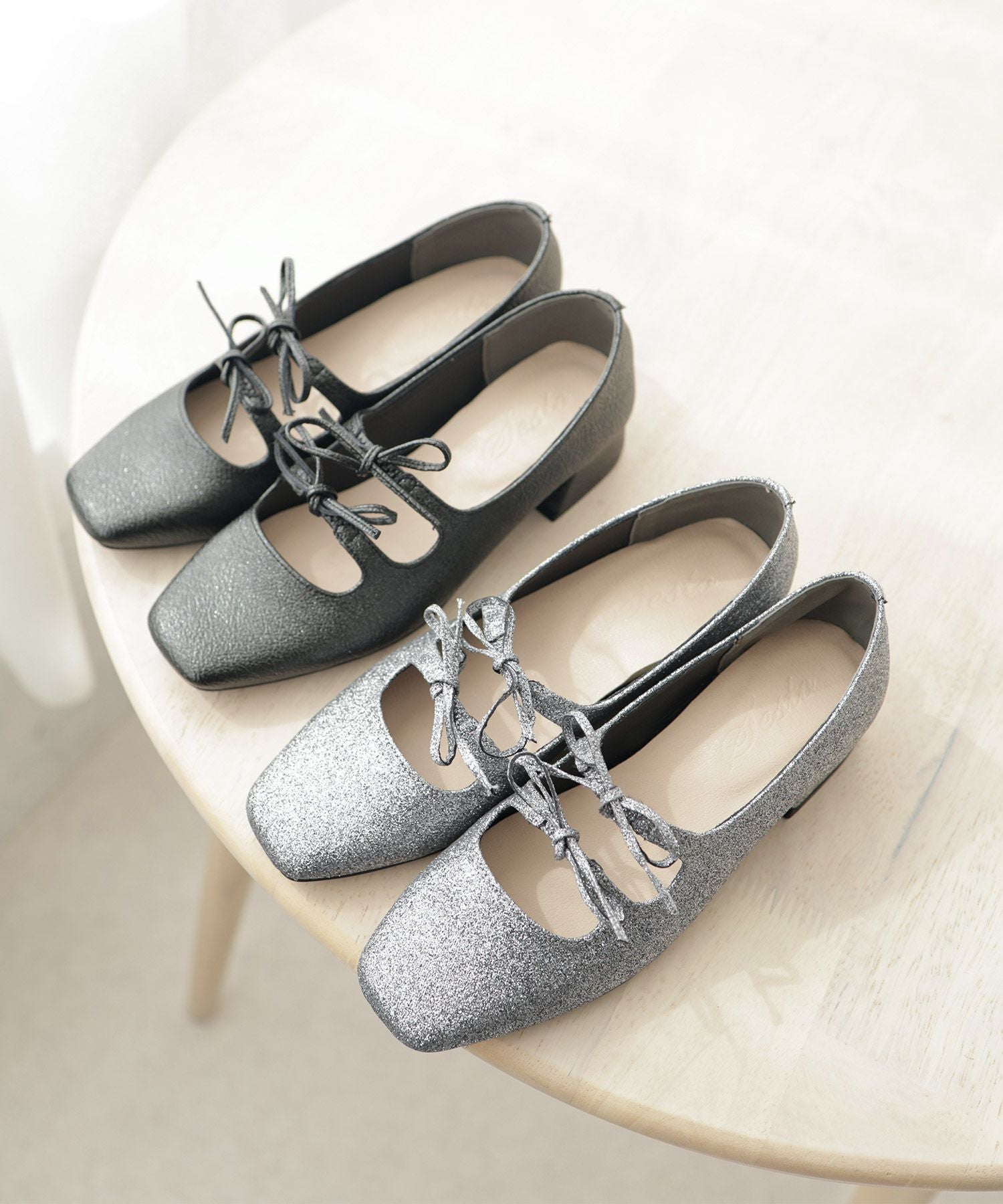 レースアップ風リボンゴムストラップメリージェーンパンプス