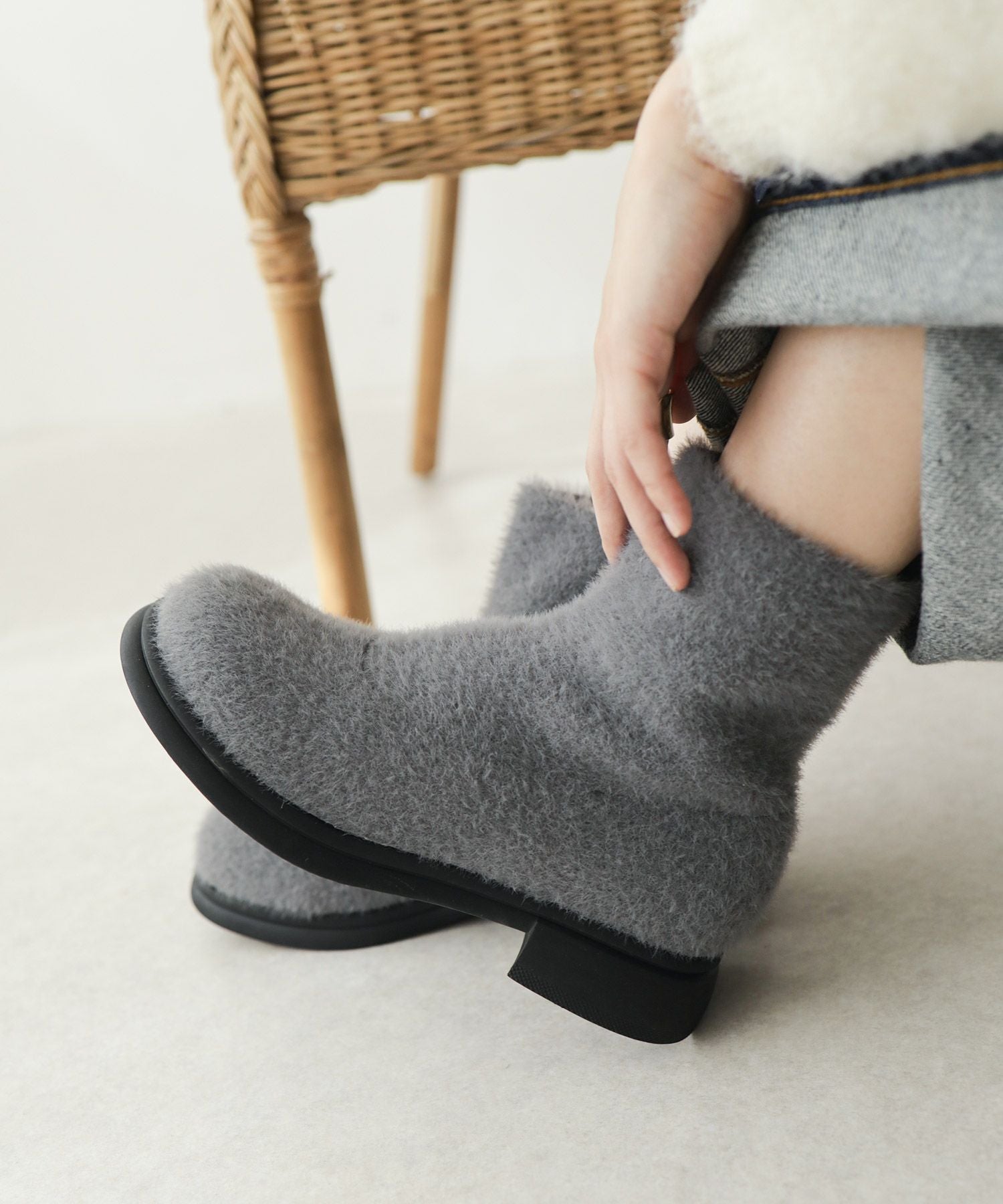 あったかシャギーソックスショートブーツ