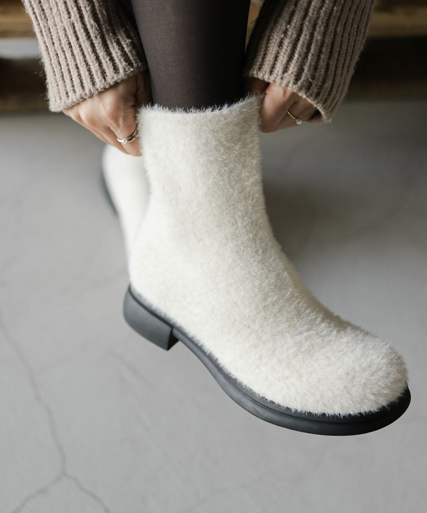 あったかシャギーソックスショートブーツ