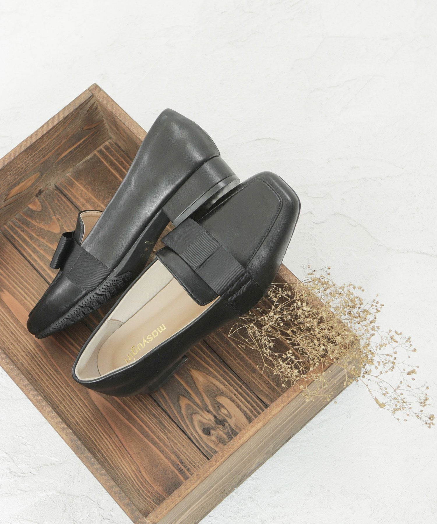 【4E幅広・大きいサイズ 防滑底】 グログランリボン ローヒール スクエアトゥパンプス