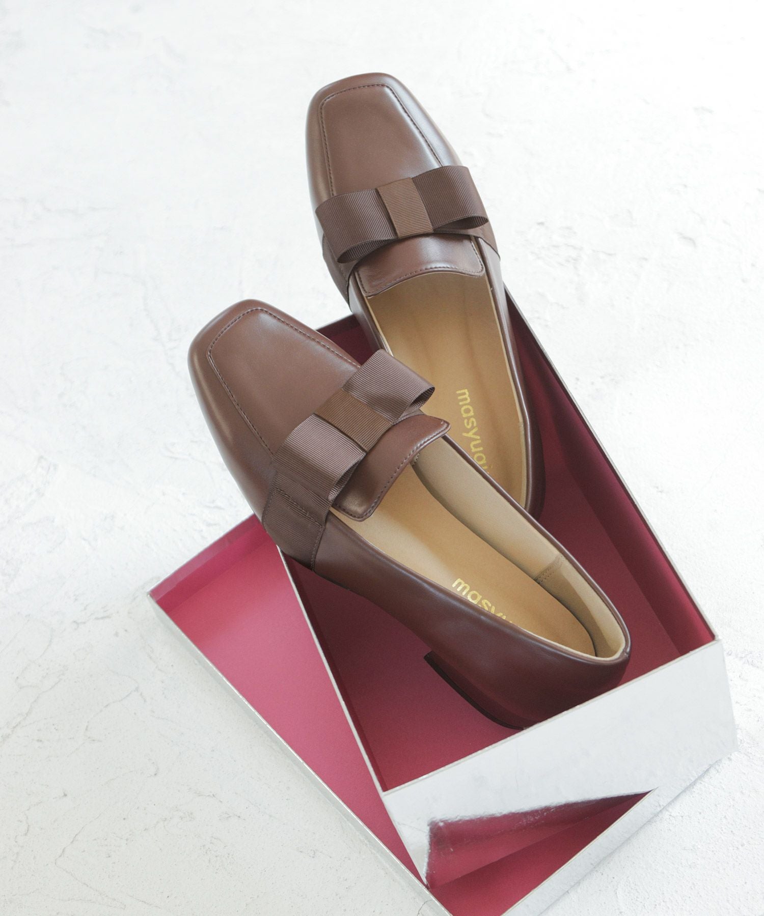 【4E幅広・大きいサイズ 防滑底】 グログランリボン ローヒール スクエアトゥパンプス