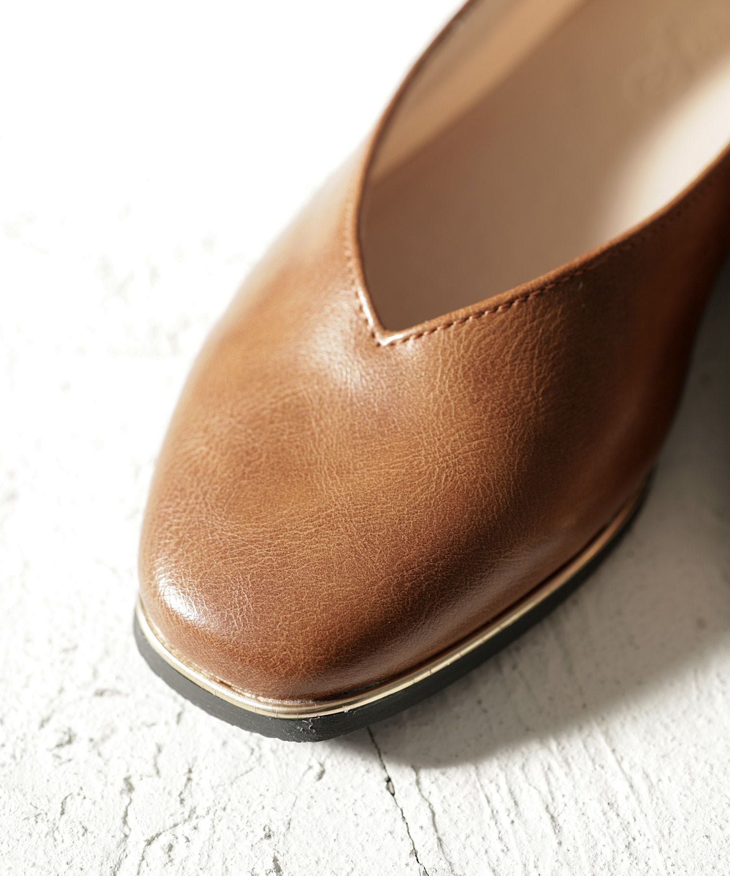 ゴールドピーススクエアトゥフラットパンプス | SESTO(セスト