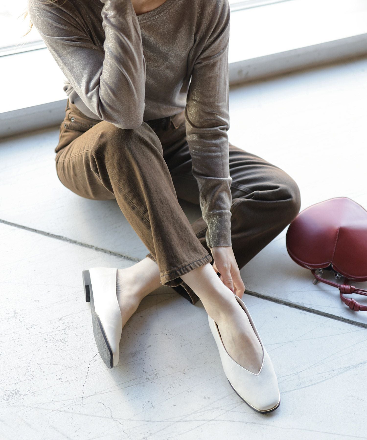 ゴールドピーススクエアトゥフラットパンプス | SESTO(セスト