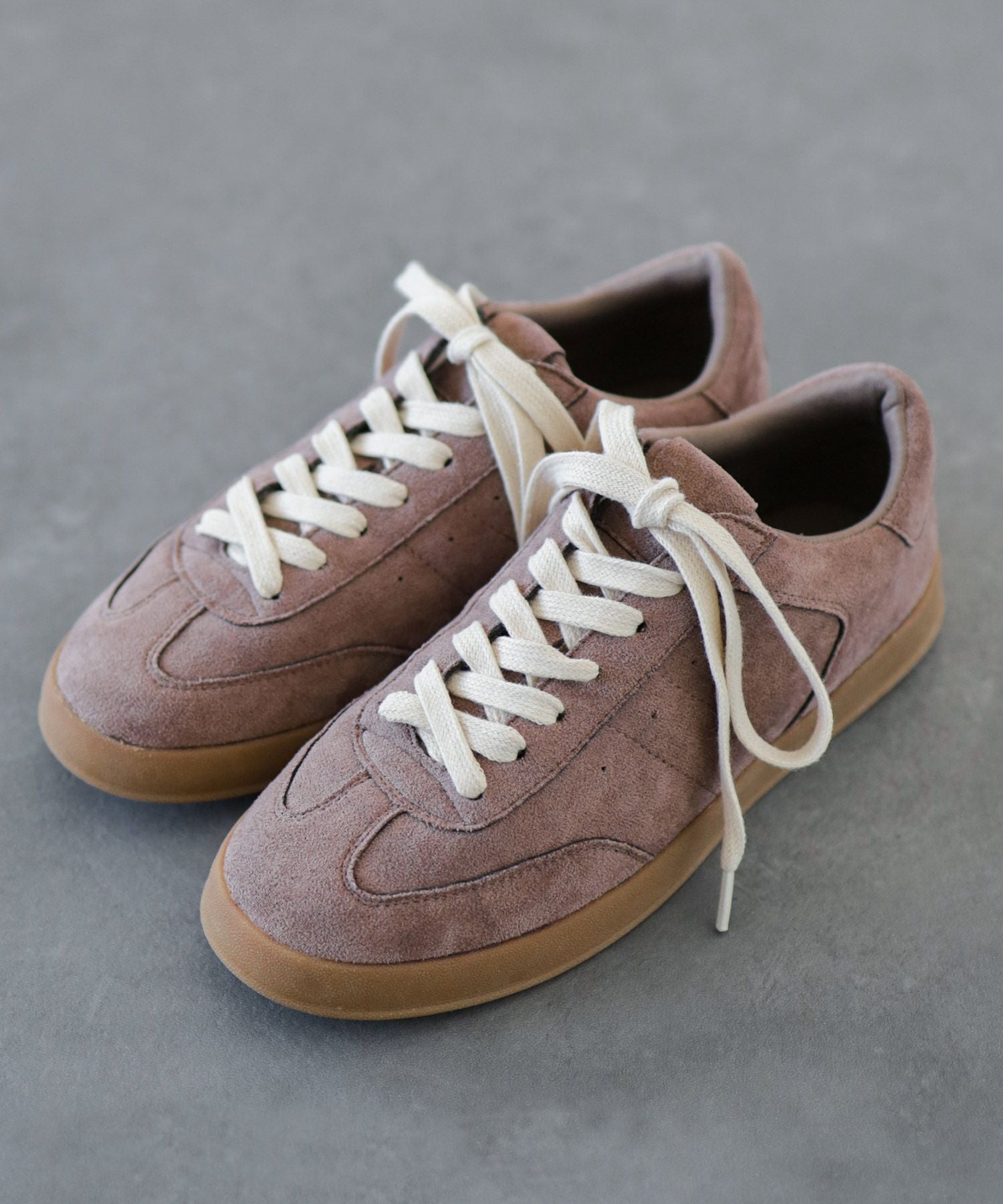 ガムソールレースアップスニーカー ▲返品不可