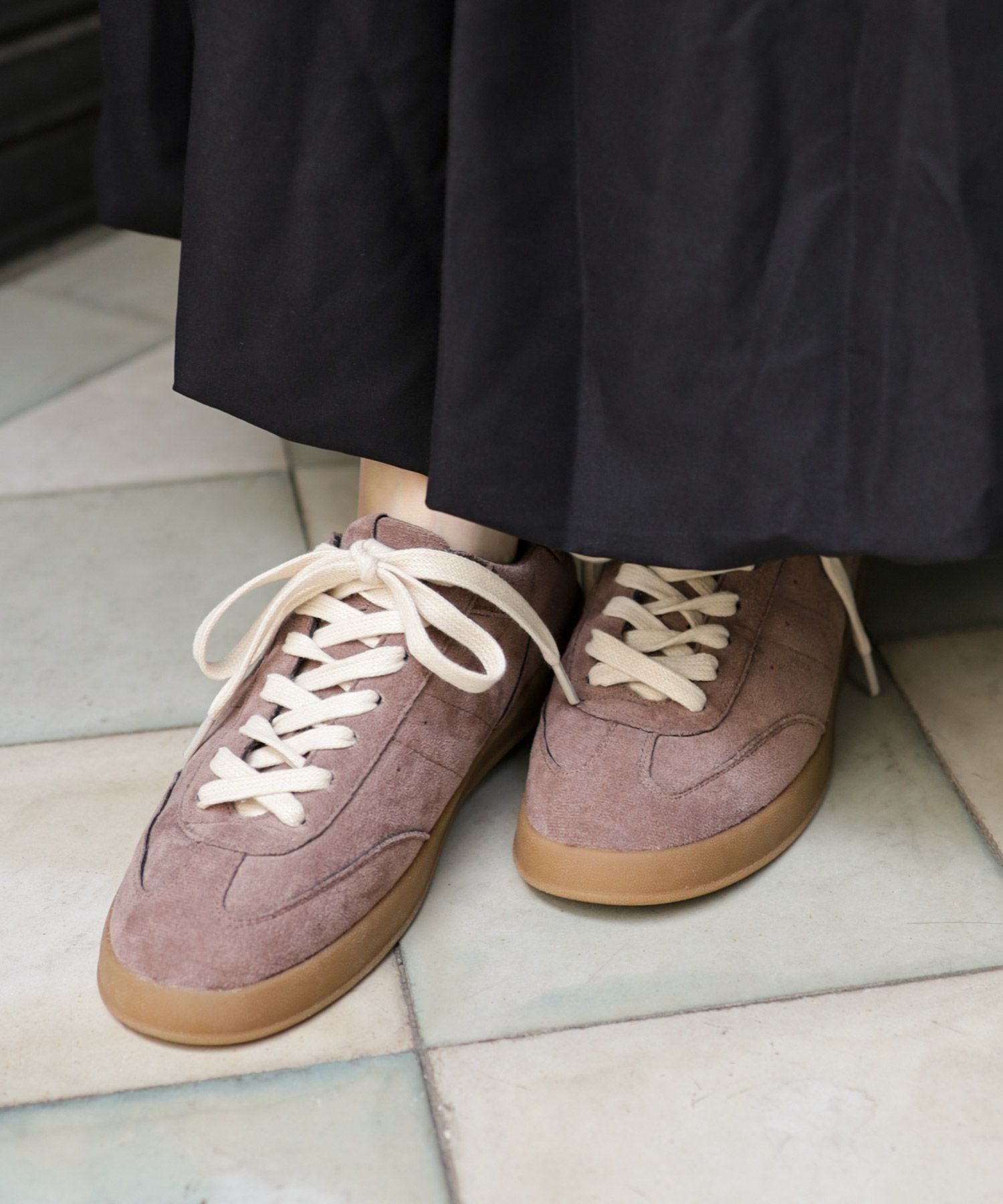 ガムソールレースアップスニーカー ▲返品不可
