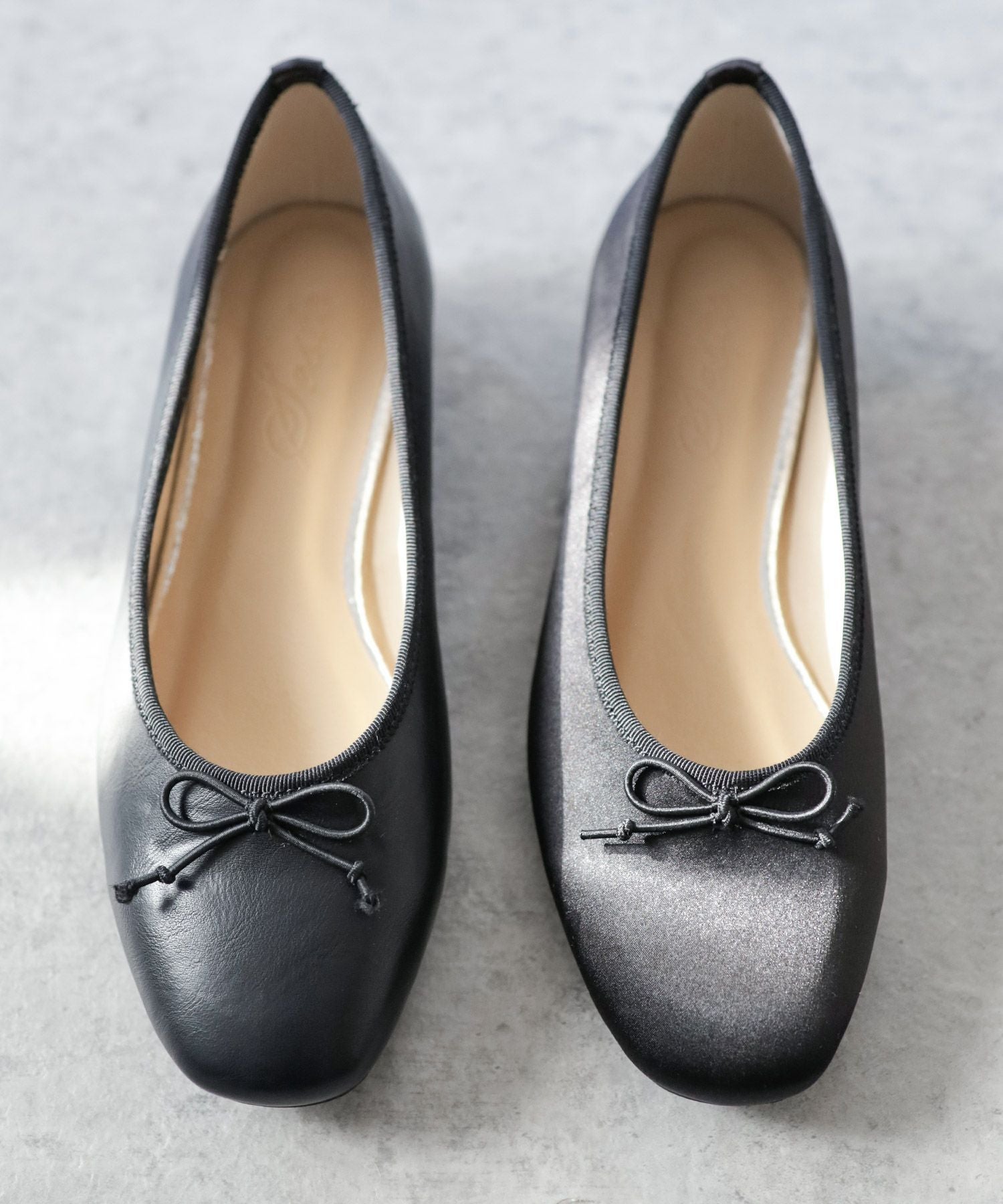 かかとがパカパカしにくい!ローヒールスクエアトゥパンプス