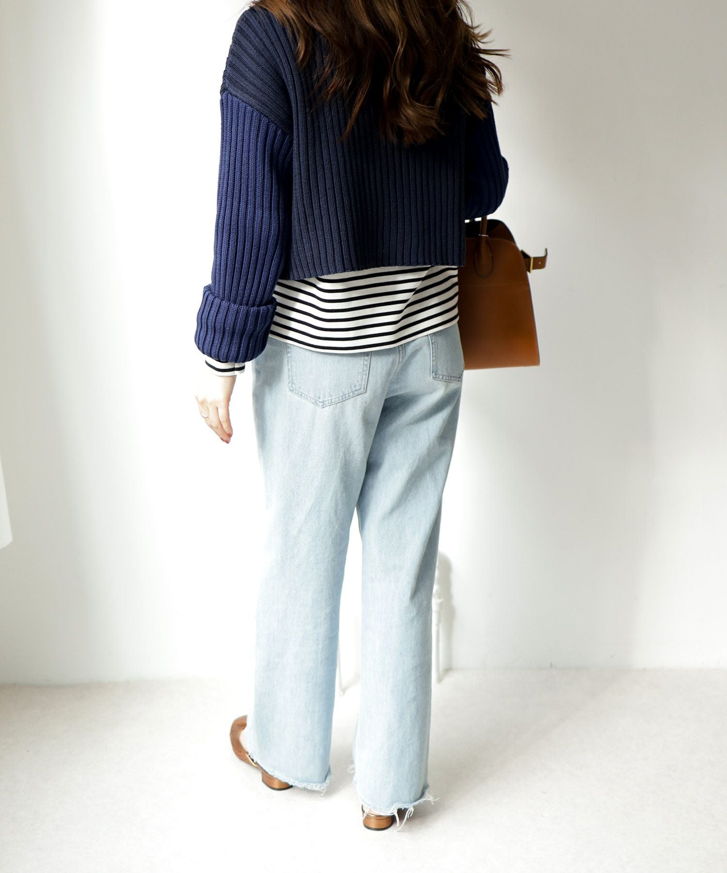 かかとゴムのスリングバックパンプス