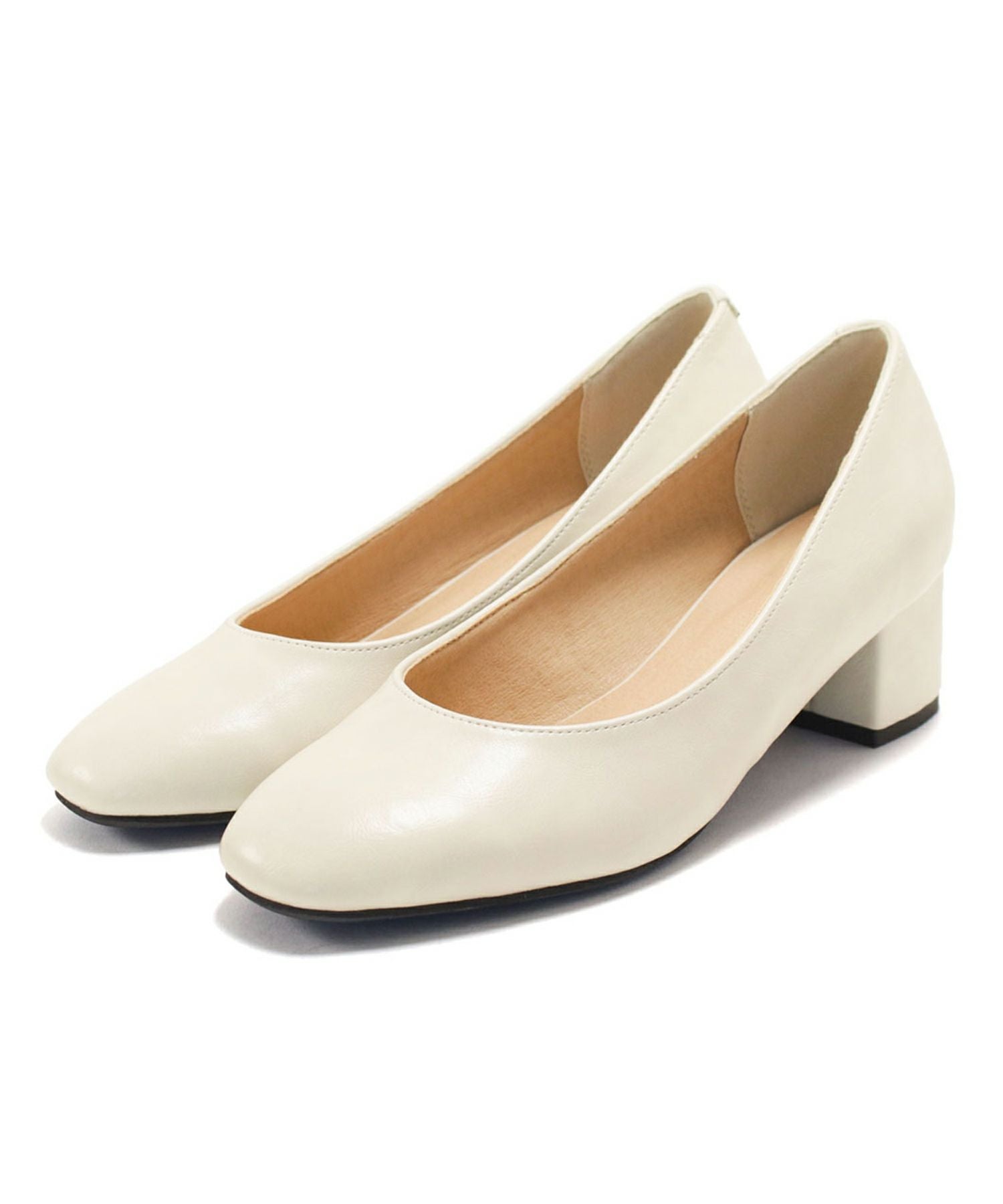 かかとがパカパカしにくい！スクエアトゥチャンキーヒールパンプス