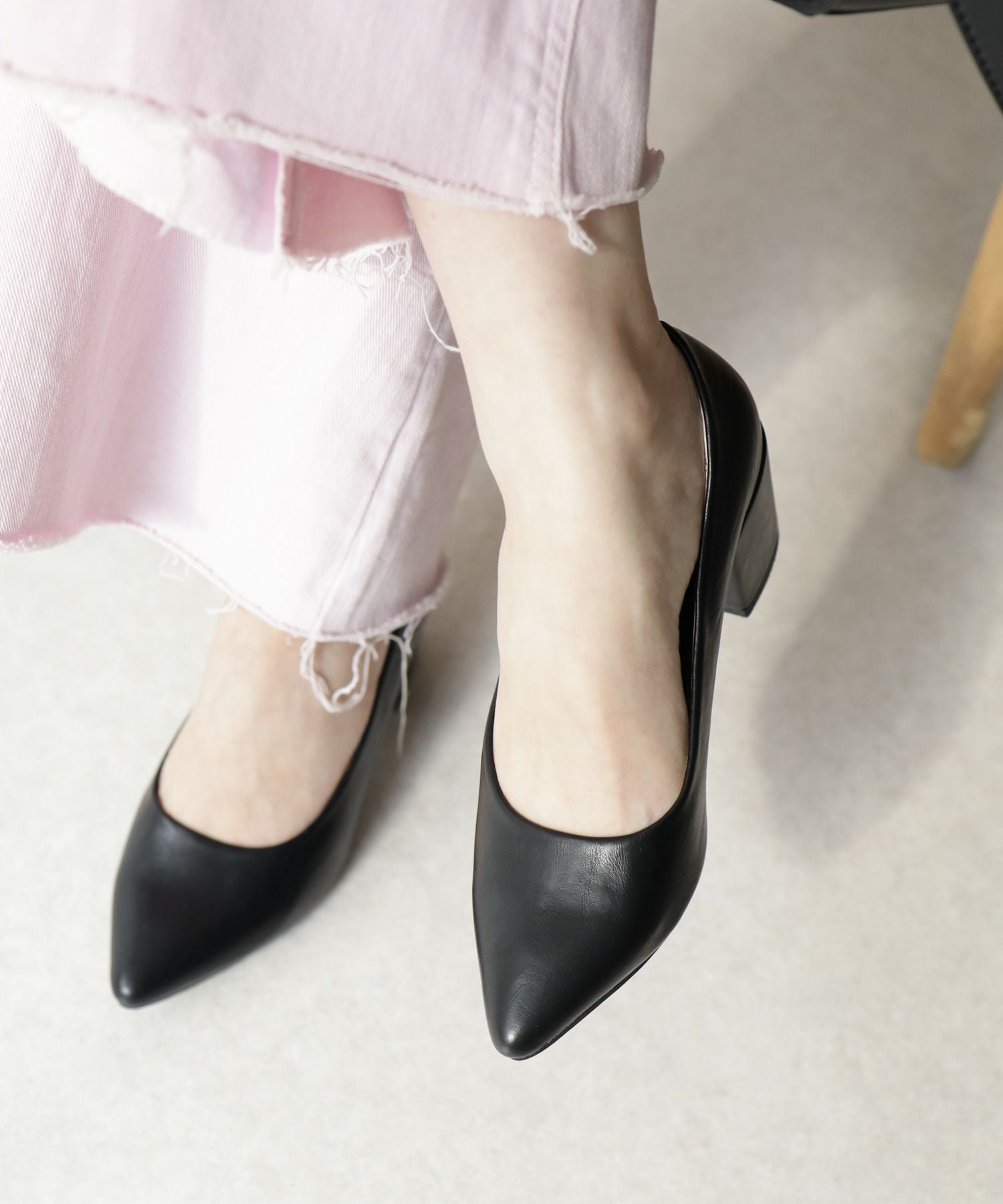 かかとがパカパカしにくい!ポインテッドトゥチャンキーヒールパンプス NEWサイズ 一部4月末~5月上旬入荷予定