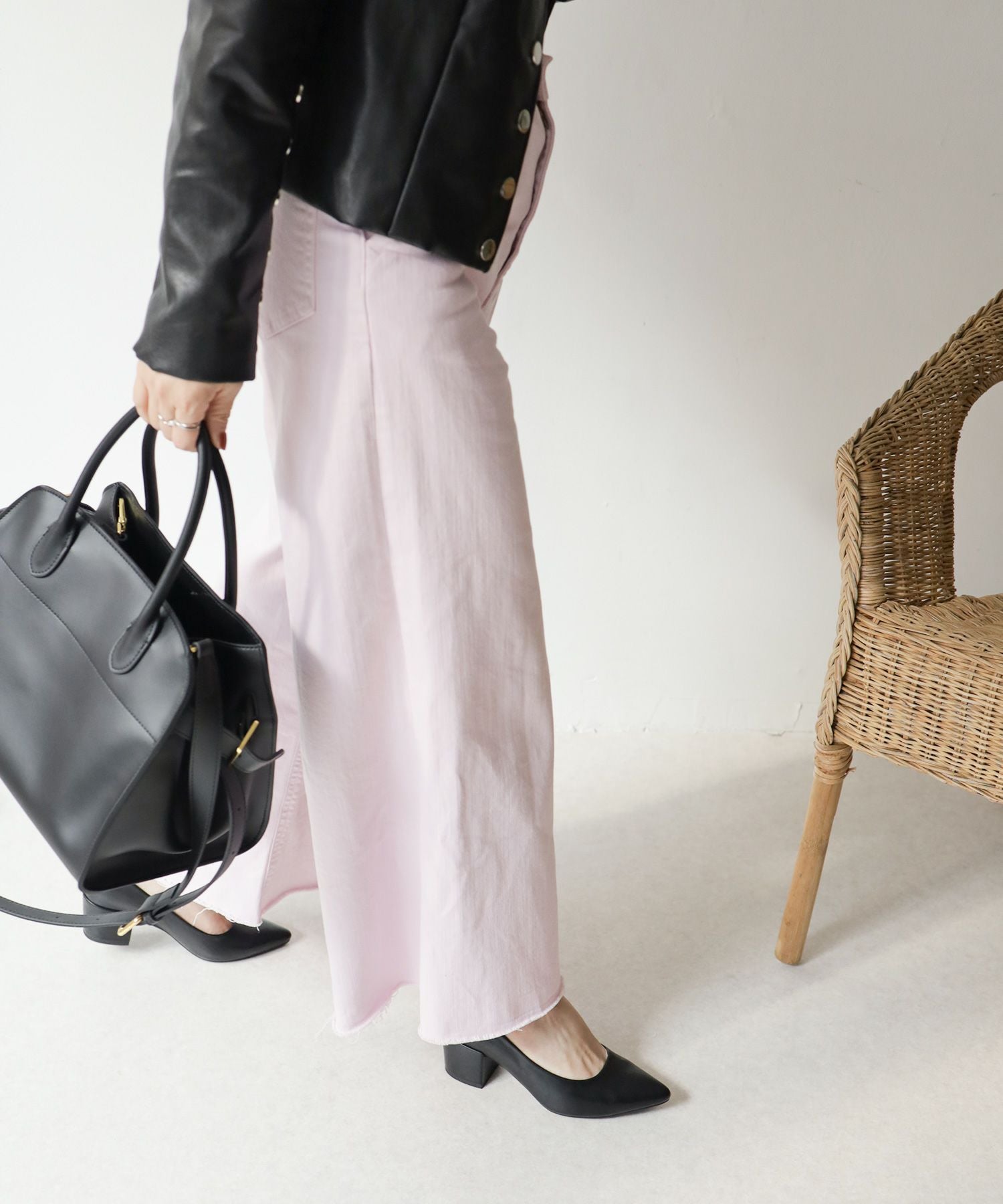 かかとがパカパカしにくい!ポインテッドトゥチャンキーヒールパンプス NEWサイズ 一部4月末~5月上旬入荷予定