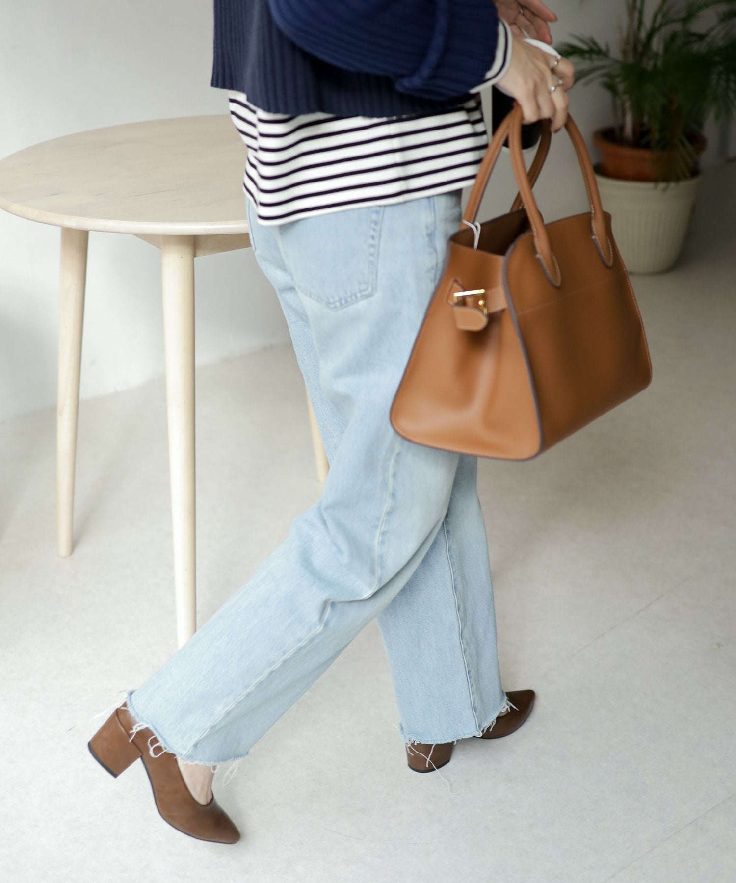 かかとがパカパカしにくい！ポインテッドトゥチャンキーヒールパンプス NEWサイズ 一部4月末～5月上旬入荷予定