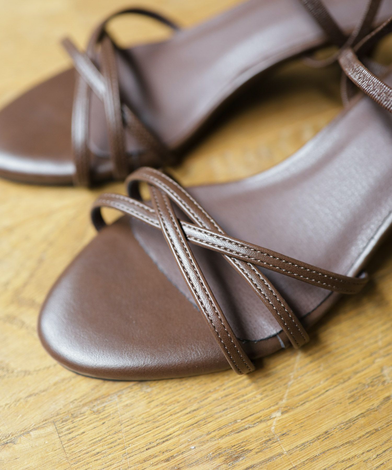 ラインストラップゴムフィット2Wayサンダル | SESTO(セスト