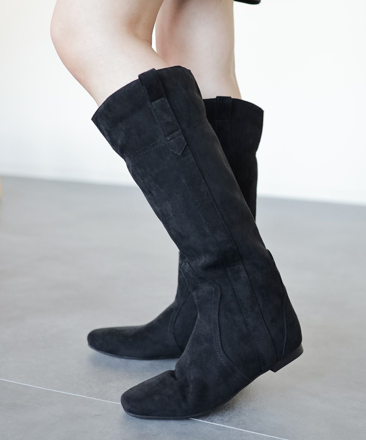 定3.9万 アンタイトル*上品スエード ロング丈ブーツ24.5/Q29-4 定3.9万 アンタイトル*上品スエード ロング丈ブーツ24.5/Q29-4