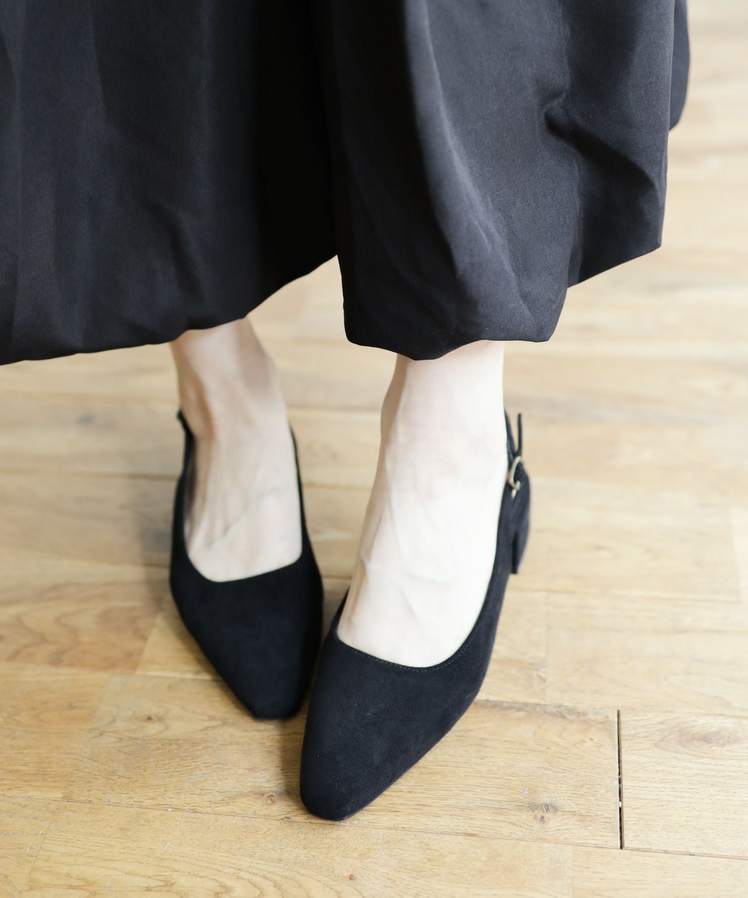 スリムスクエアトゥバックストラップパンプス | SESTO(セスト